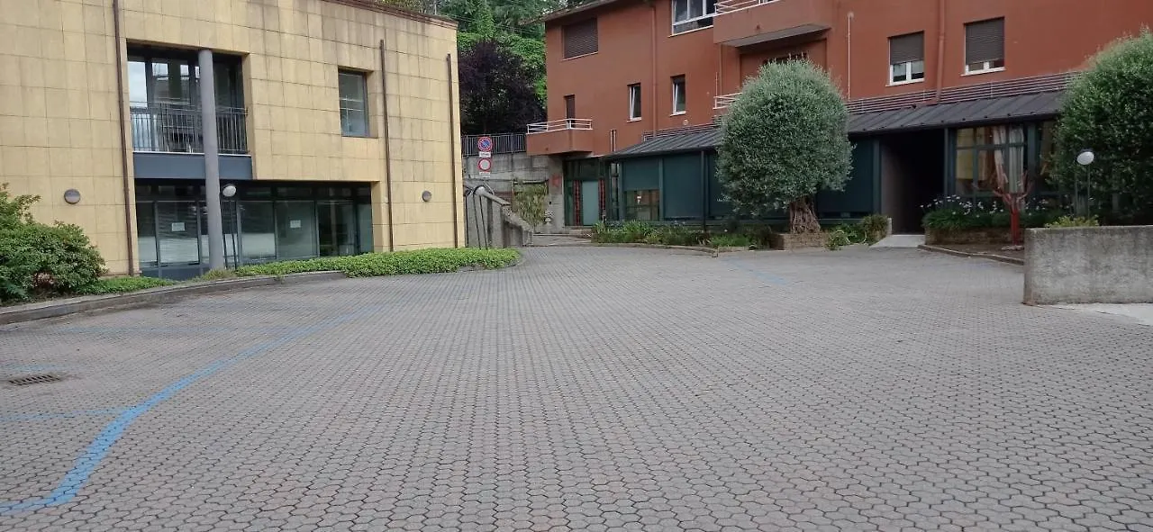 Como Per Voi-Tre Minuti Dal Lago 0*,