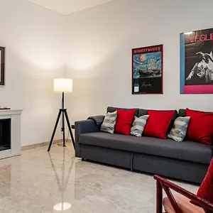 Caliph House 128 Apartment Bari