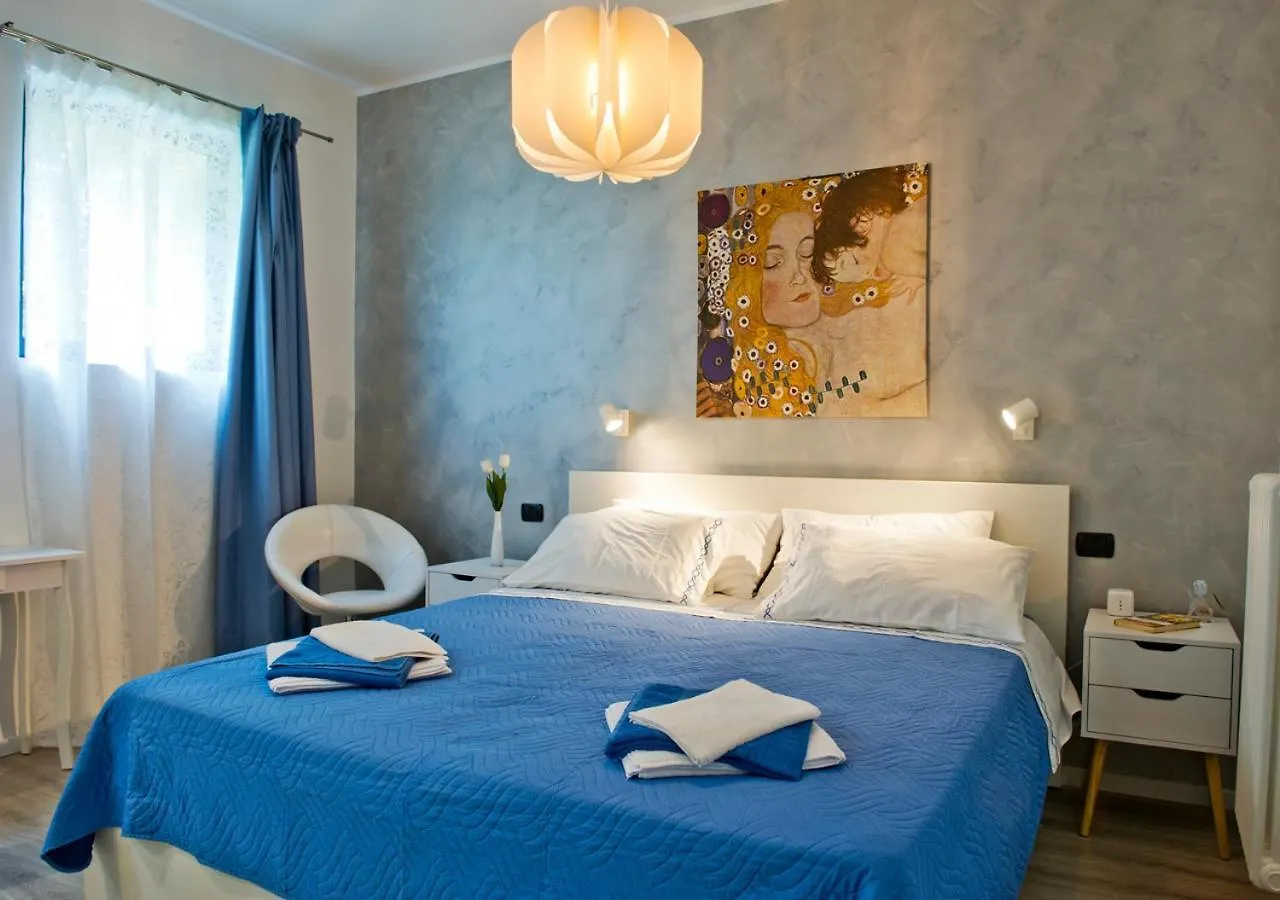 Apartment Como Per Voi-Tre Minuti Dal Lago Italy